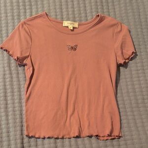 No Comment Juniors' Dusty Rose Ribbed Butterfly Short Sleeve Tee